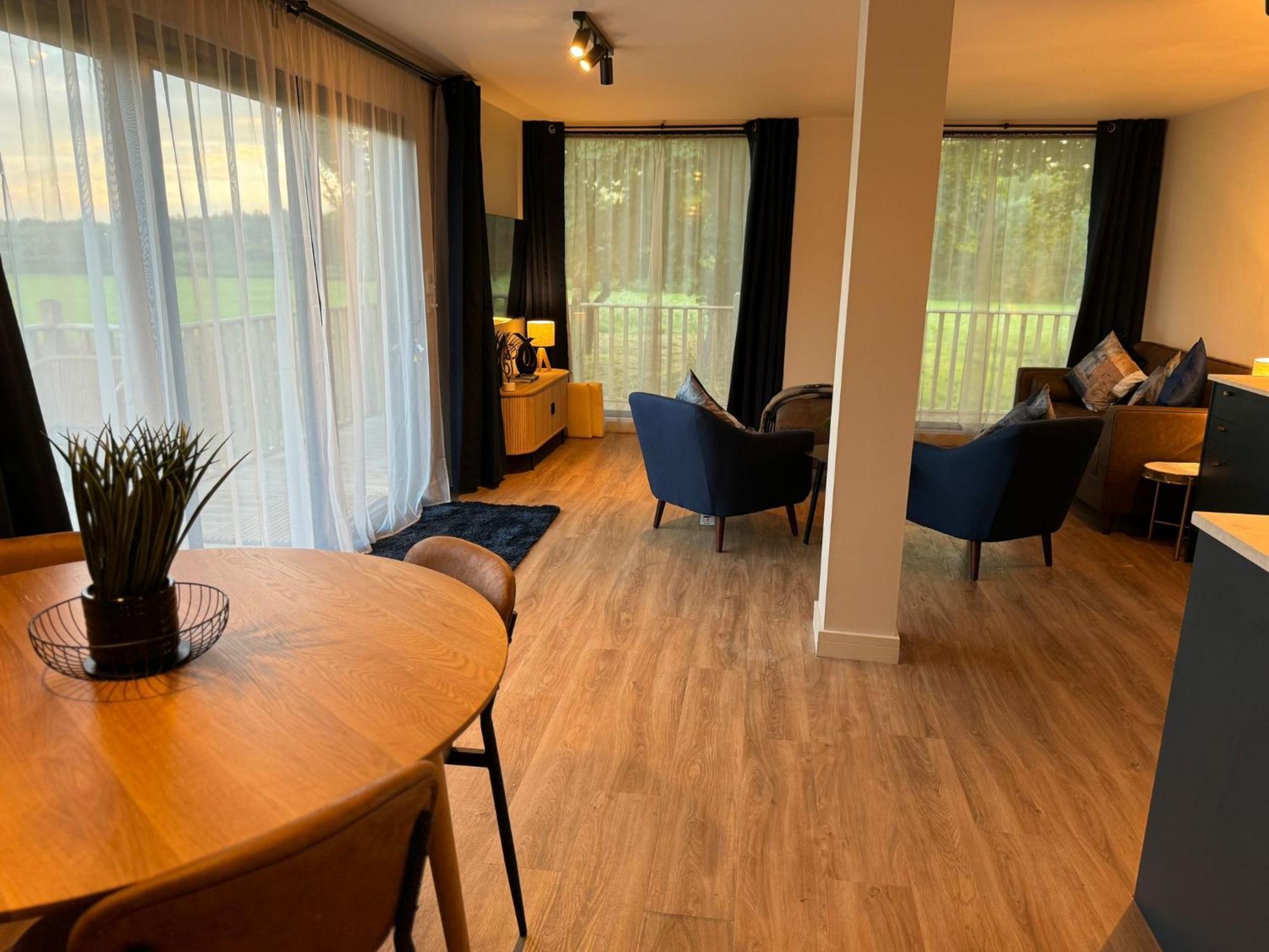Unbox At Poplar Tree Villa Durham Buitenkant foto