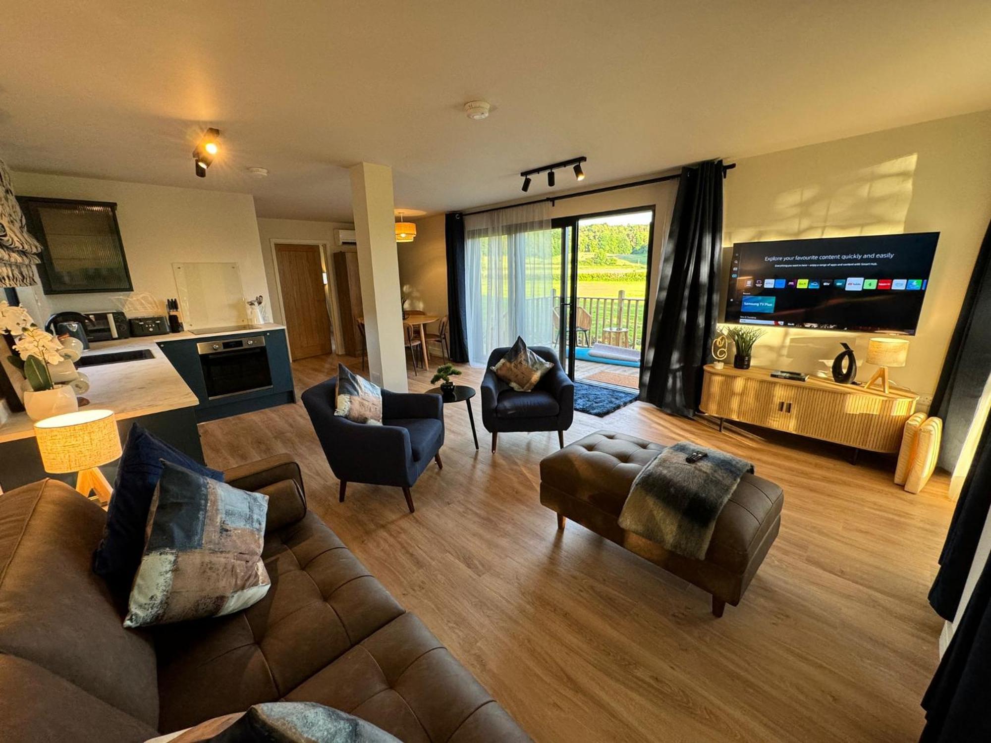 Unbox At Poplar Tree Villa Durham Buitenkant foto